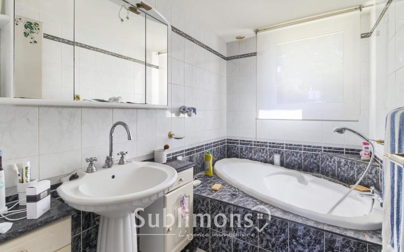 Duplex - 77 m² - 4 pièces