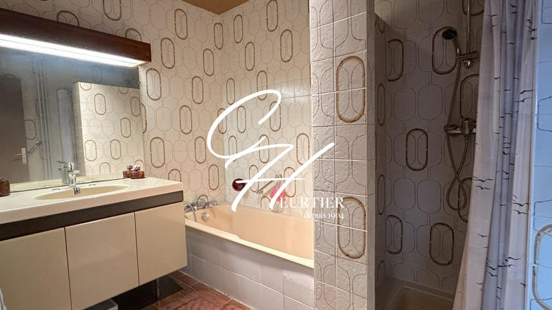 Appartement - 104 m² - 4 pièces