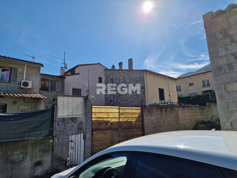 Maison - 500 m² - 15 pièces