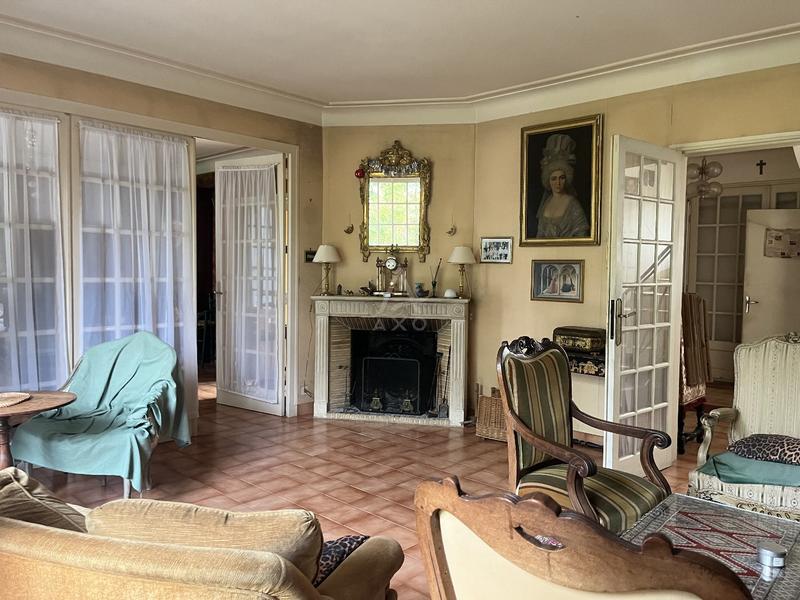 Maison - 200 m² - 10 pièces