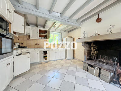 Maison - 134 m² - 9 pièces