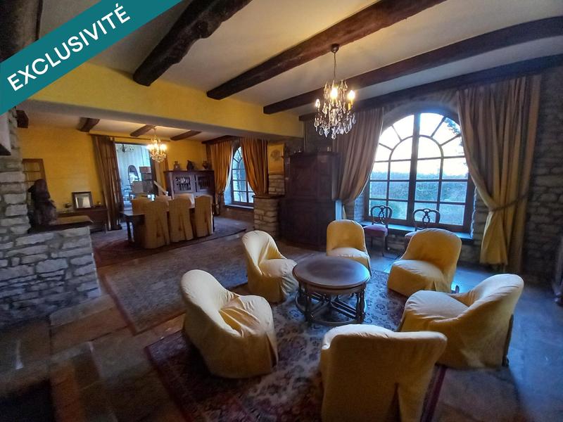 Maison - 333 m² - 8 pièces