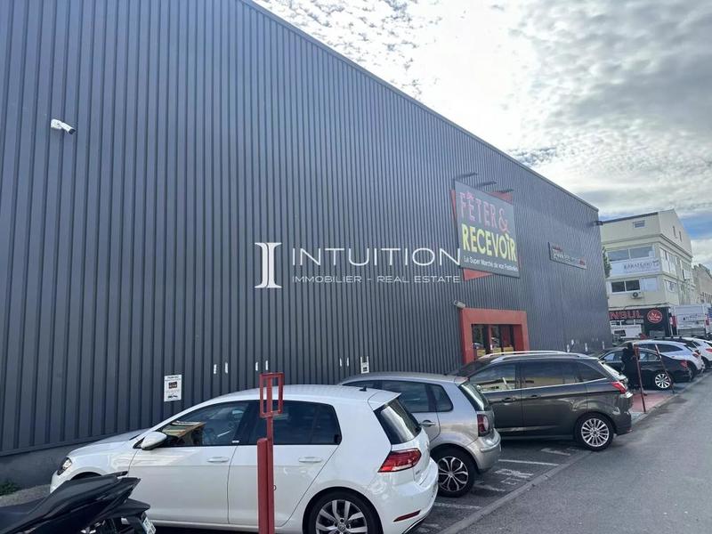 Local commercial - 78 m² - 4 pièces