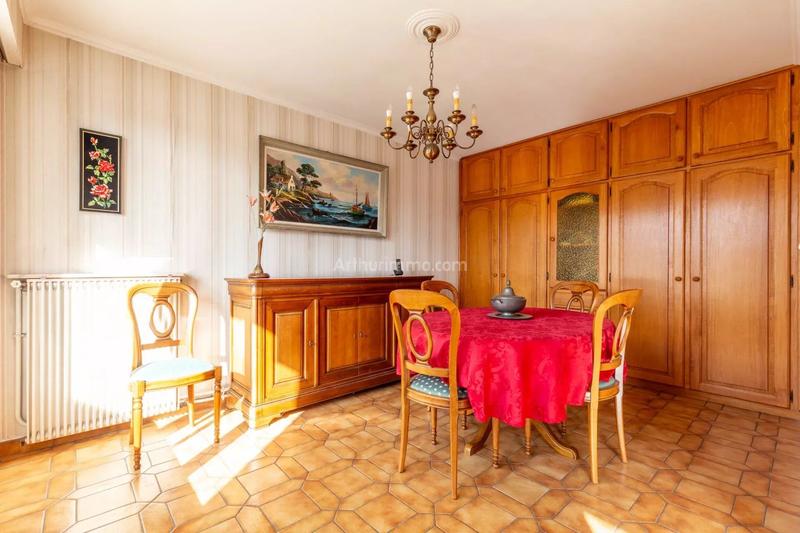 Appartement - 80 m² - 4 pièces