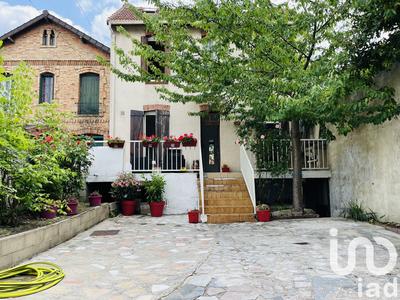 Maison - 84 m² - 4 pièces