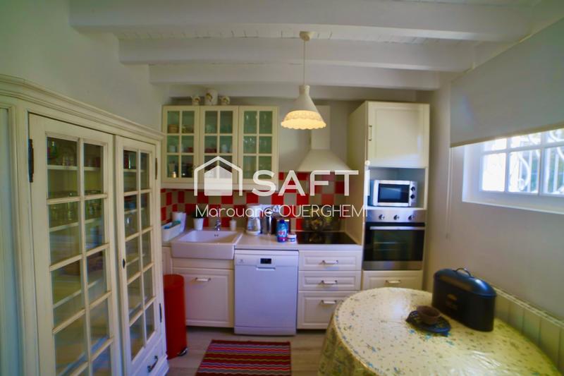 Maison - 484 m² - 12 pièces