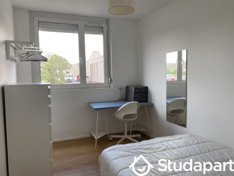 Chambre - 12 m² - 1 pièce