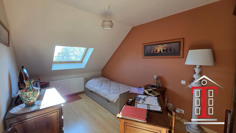 Maison traditionnelle - 186 m² - 7 pièces