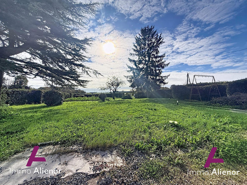 Maison traditionnelle - 164 m² - 6 pièces