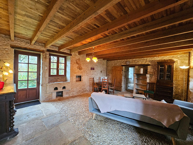 Maison - 263 m² - 10 pièces