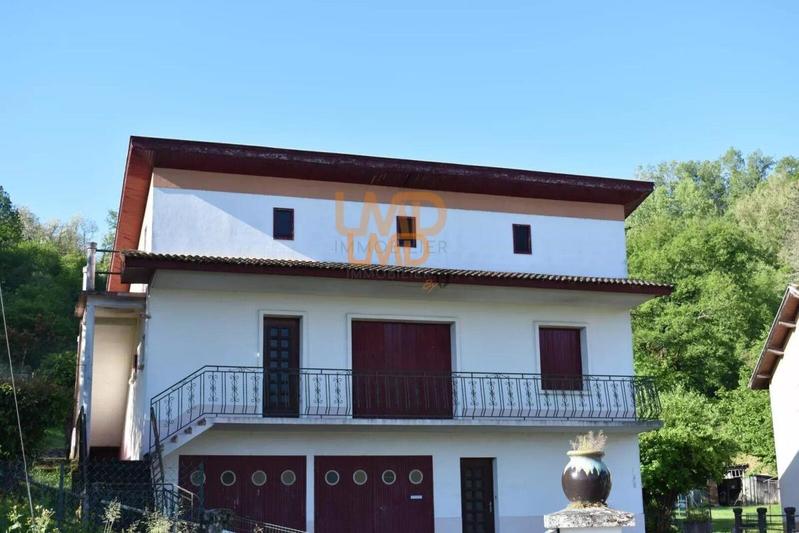 Maison - 106 m² - 9 pièces