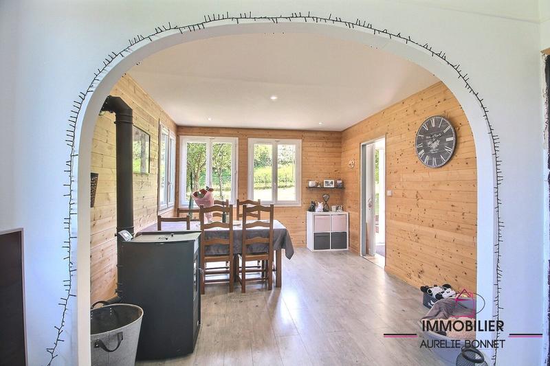 Maison - 93 m² - 5 pièces