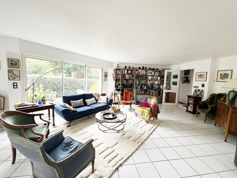 Appartement - 136 m² - 5 pièces