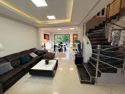 Maison - 165 m² - 7 pièces