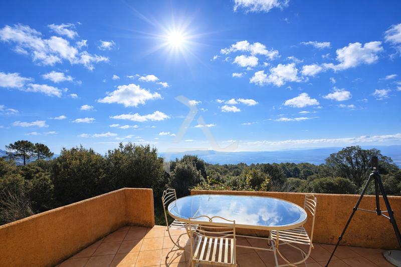 Maison de village - 134 m² - 8 pièces