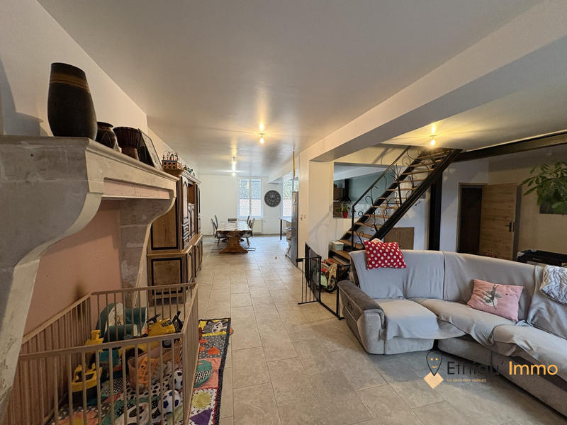 Maison - 143 m² - 5 pièces