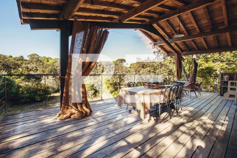 Maison d'architecte - 239 m² - 8 pièces