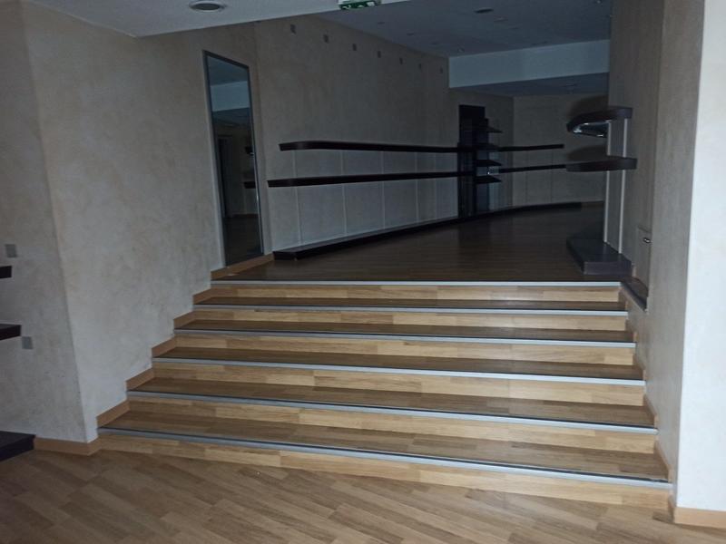Local commercial - 168 m²