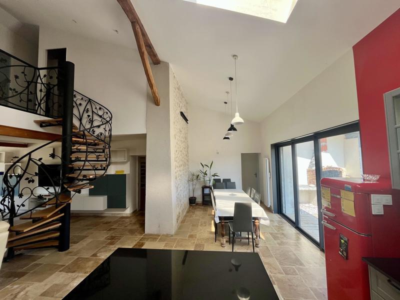 Maison - 190 m² - 6 pièces