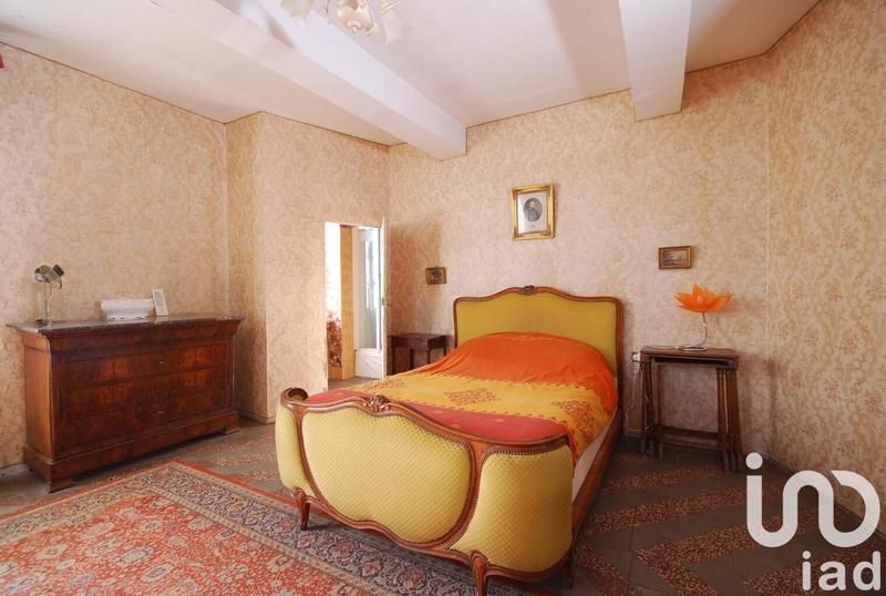 Maison - 321 m² - 12 pièces