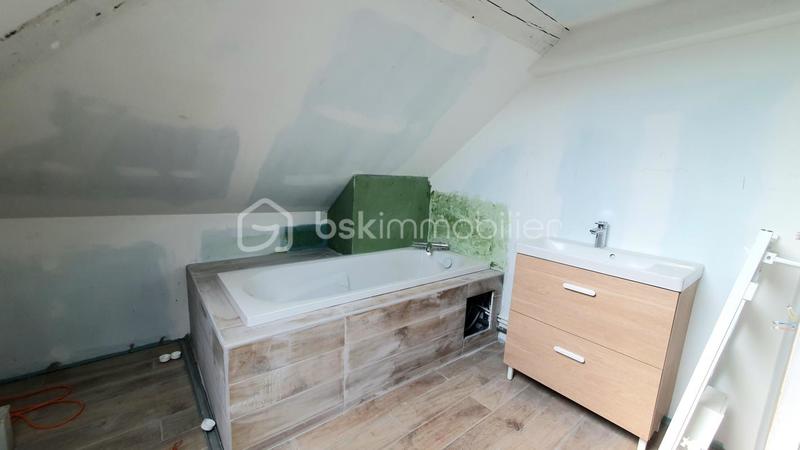 Maison - 200 m² - 11 pièces