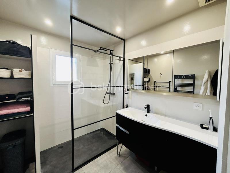 Propriété - 139 m² - 7 pièces