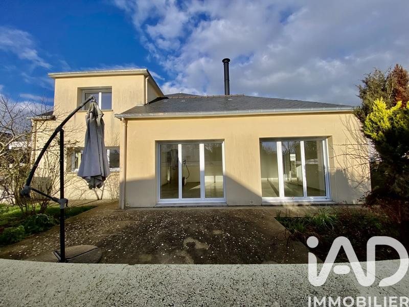 Maison - 197 m² - 9 pièces