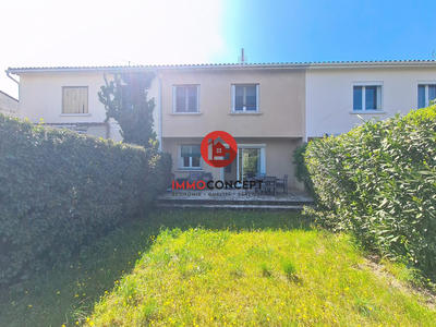 Villa - 90 m² - 4 pièces