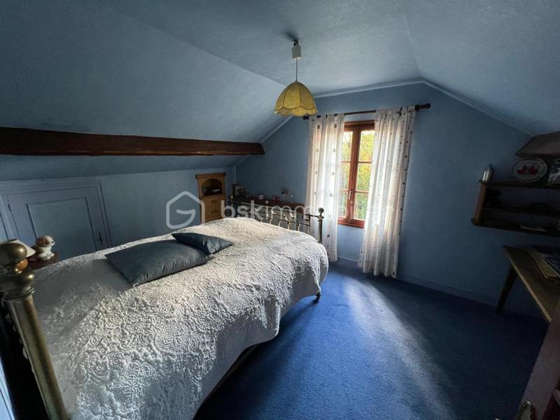 Maison - 250 m² - 10 pièces