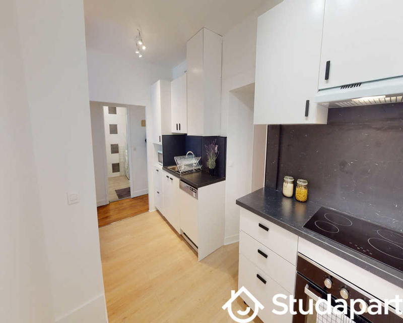 Chambre - 80 m² - 1 pièce