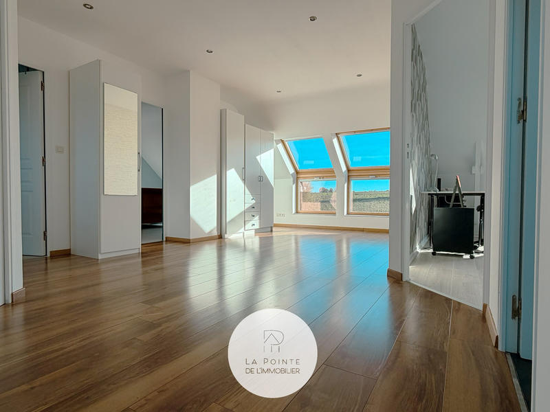 Maison - 163 m² - 5 pièces