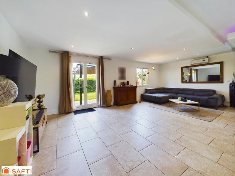 Maison - 110 m² - 4 pièces