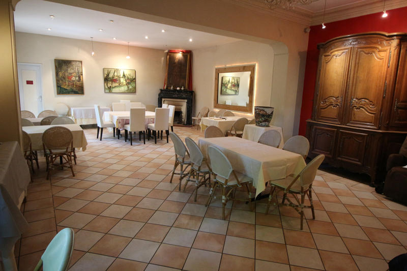 Local commercial - 437 m²