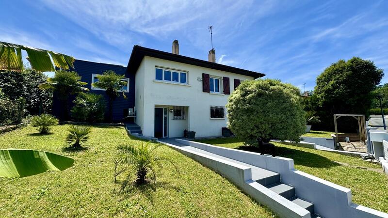 Maison - 169 m² - 6 pièces