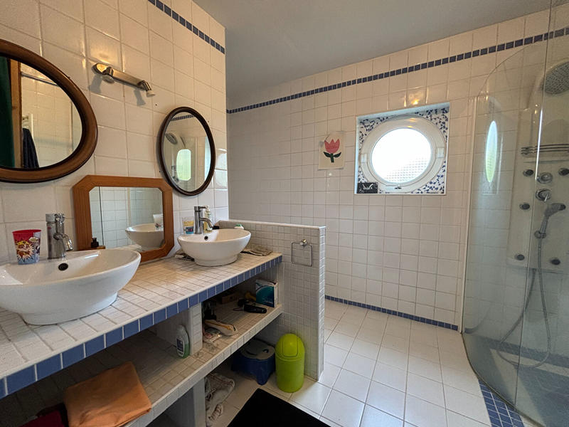 Maison - 122 m² - 4 pièces