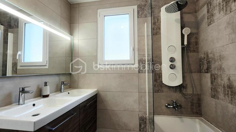 Maison - 170 m² - 6 pièces