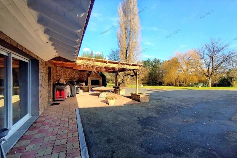 Propriété - 165 m² - 6 pièces