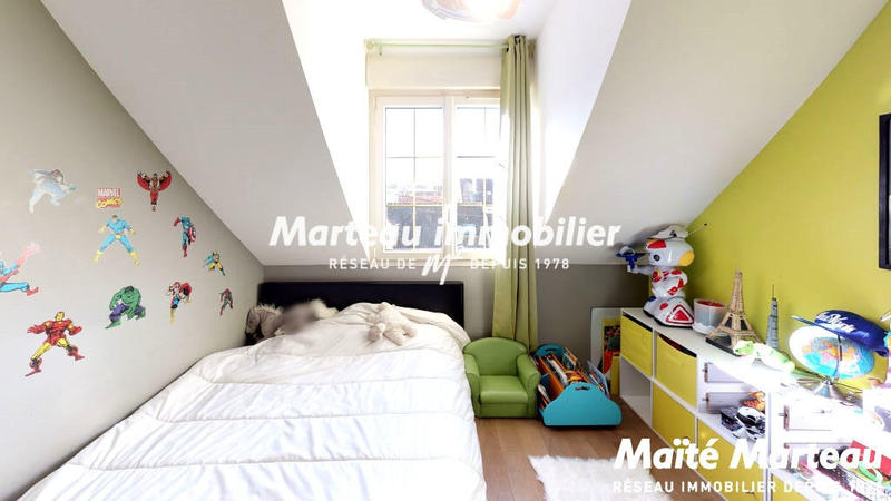 Maison - 180 m² - 9 pièces