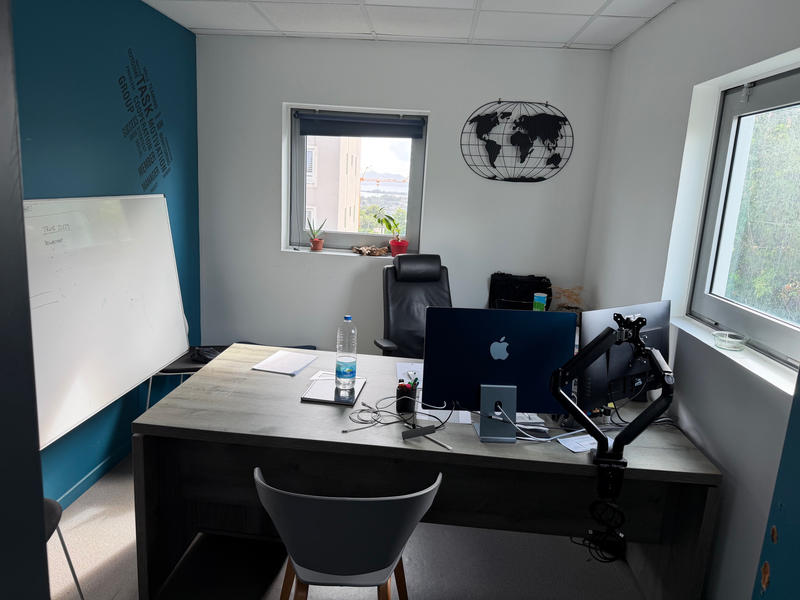 Bureau - 81 m²