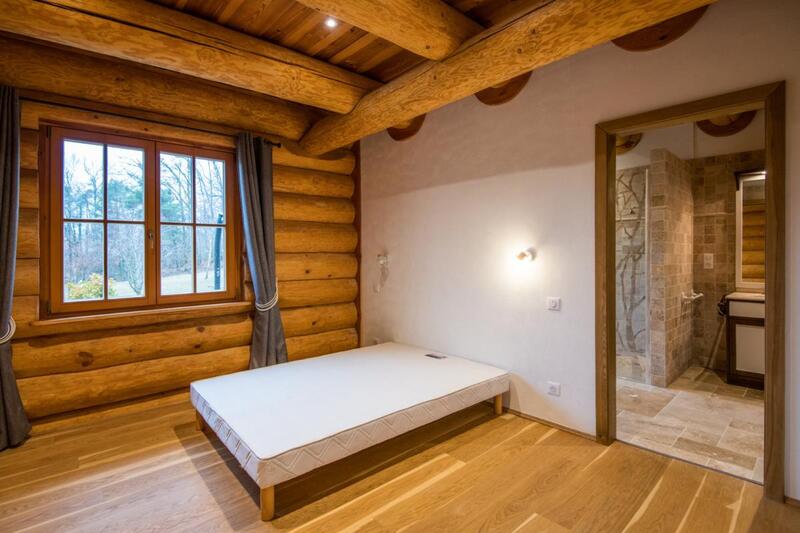 Châlet - 249 m² - 8 pièces