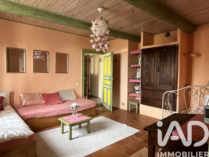 Maison - 195 m² - 9 pièces