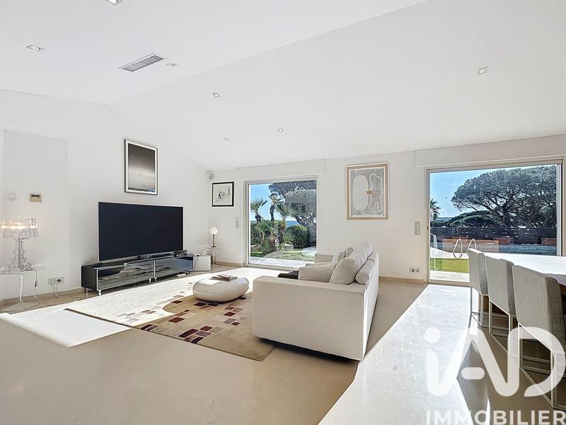 Maison - 295 m² - 7 pièces