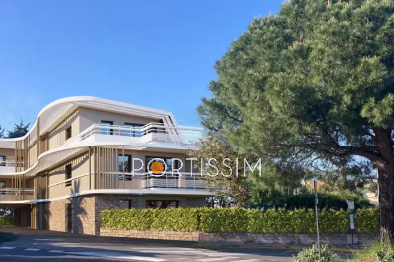 Appartement - 98 m² - 4 pièces