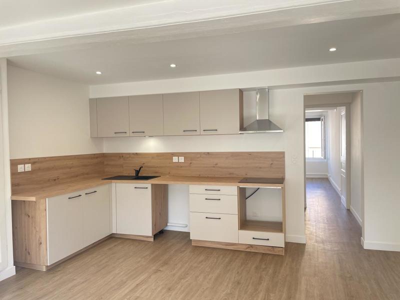 Appartement - 75 m² - 3 pièces