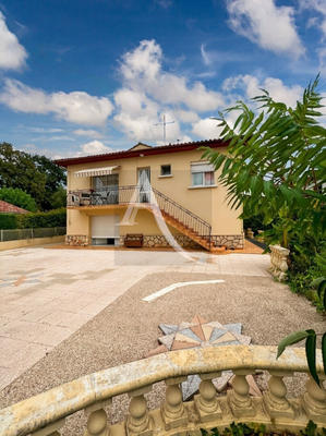 Maison - 122 m² - 7 pièces