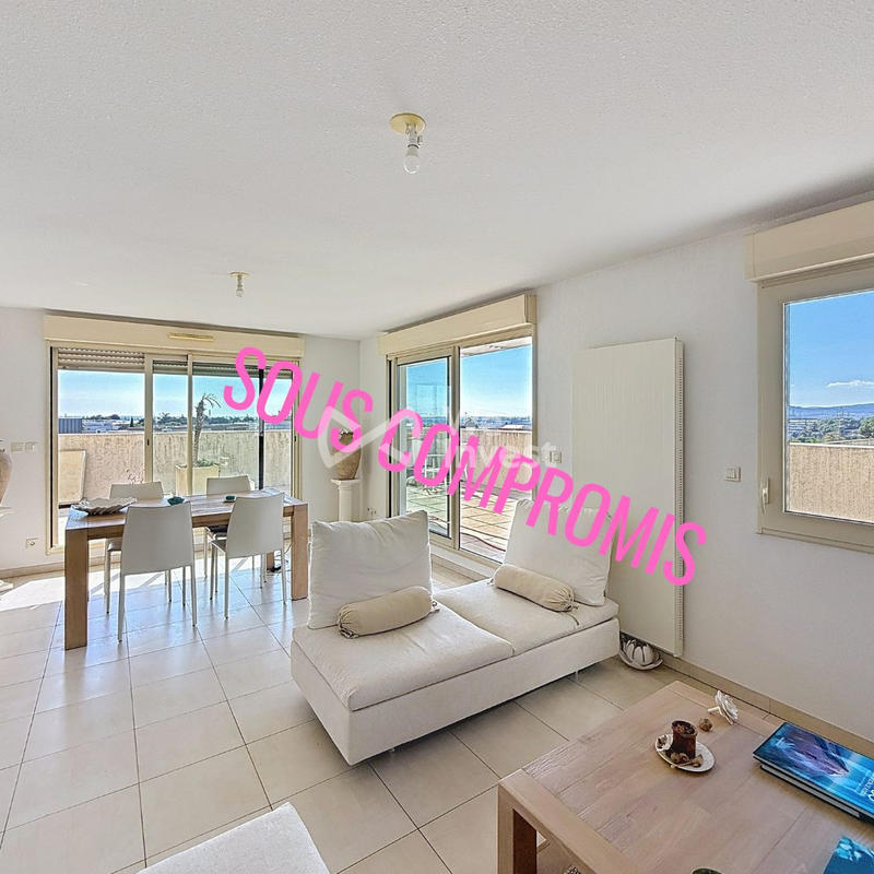 Appartement - 80 m² - 3 pièces