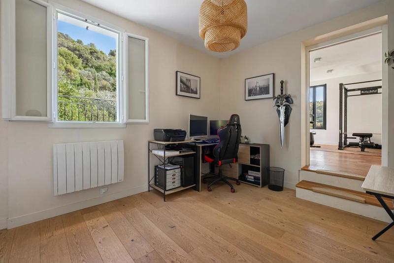 Maison - 170 m² - 5 pièces