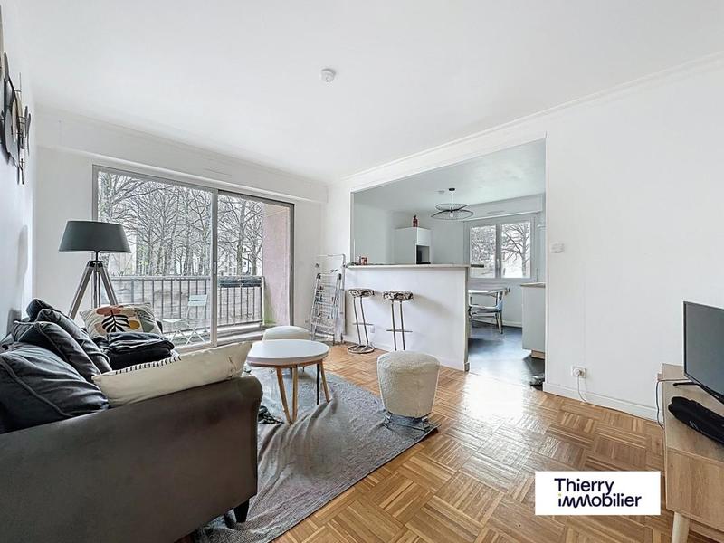 Appartement - 93 m² - 5 pièces