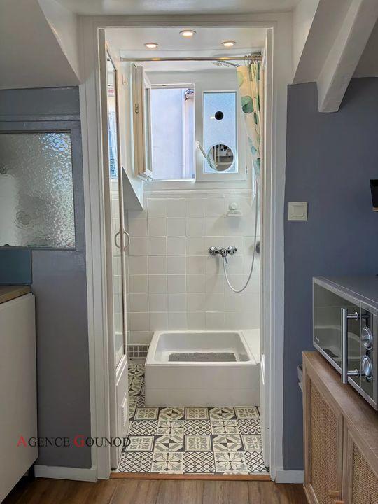 Studio - 11 m² - 1 pièce