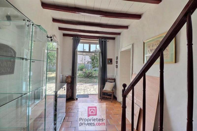 Maison - 433 m² - 19 pièces